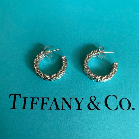 Tiffany & Co. Jewelry - ✳️SALE✳️💝💯Auth Tiffany & co Earrings
